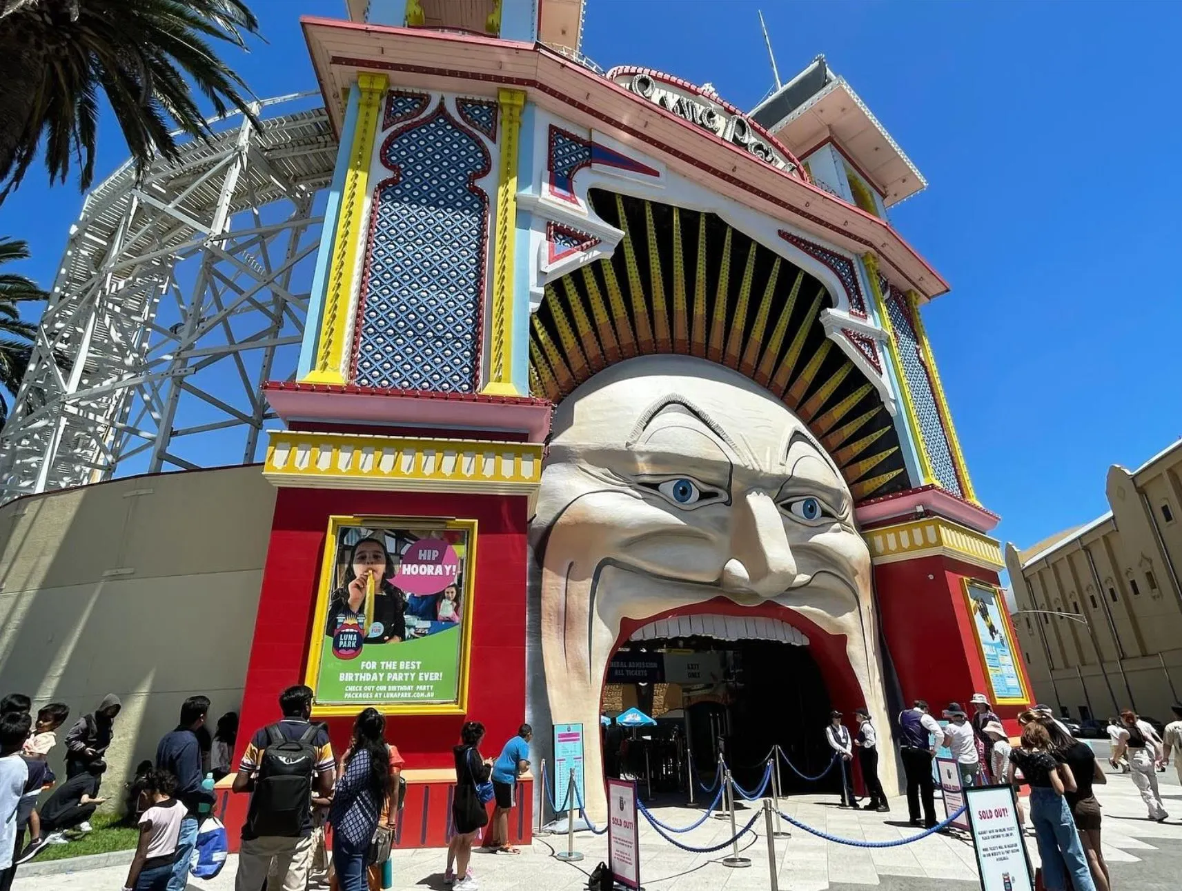 St Kilda Beach, Luna Park