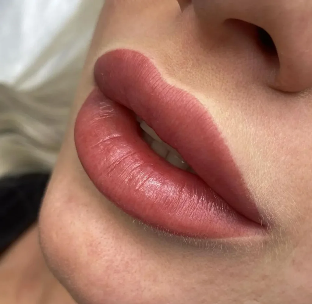 what is lip blushing